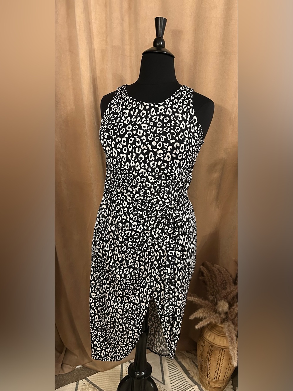 BEESON RIVER WRAP DRESS - Picture 2 of 7